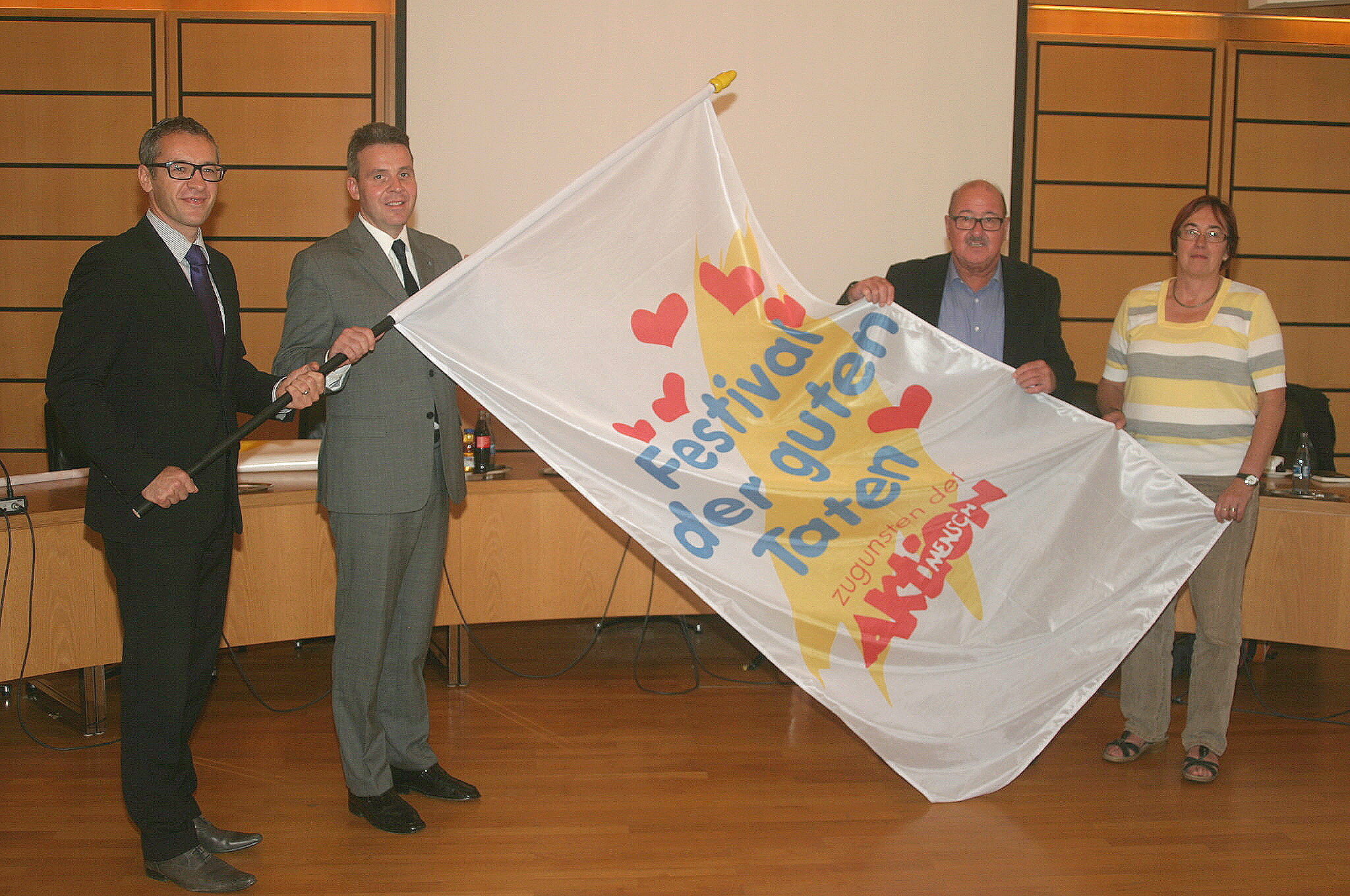 Fahnenübergabe