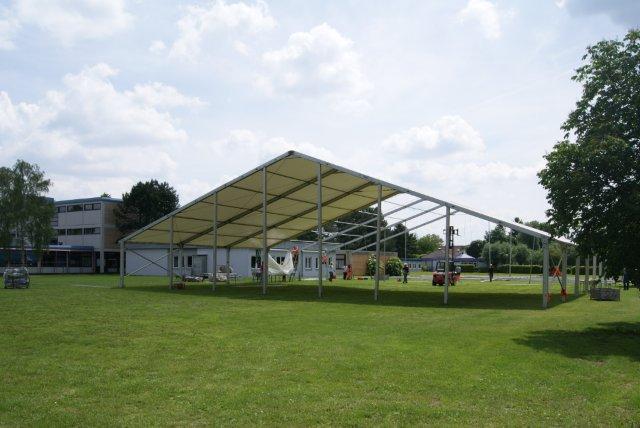 Aufbau Festzelt